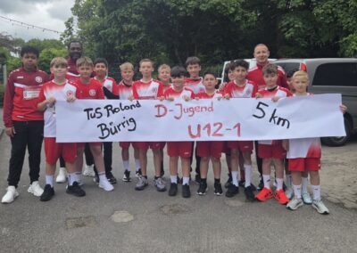 Unsere U12 meistert den „5er“ beim EVL-Halbmarathonlauf mit Bravour